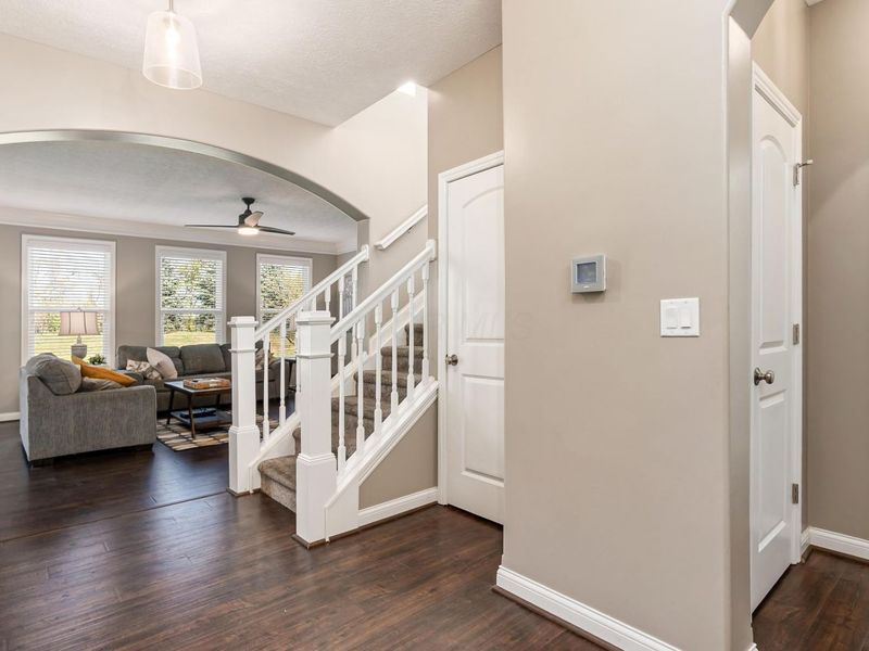 618 Sandhill Court, Delaware, OH 43015 Photo 5