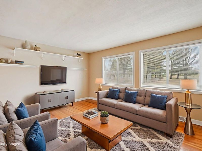 749 Carryback Drive SW, Pataskala, OH 43062 Photo 12