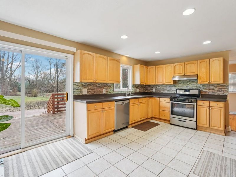 749 Carryback Drive SW, Pataskala, OH 43062 Photo 5