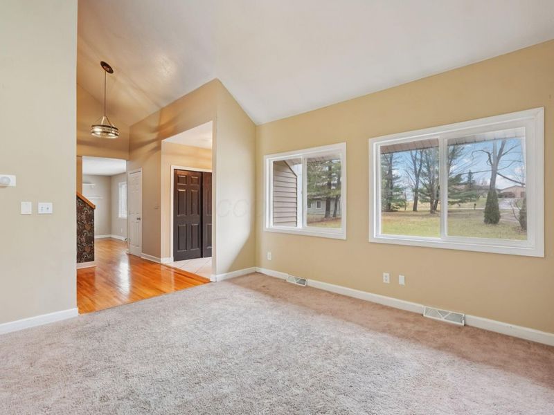 749 Carryback Drive SW, Pataskala, OH 43062 Photo 7