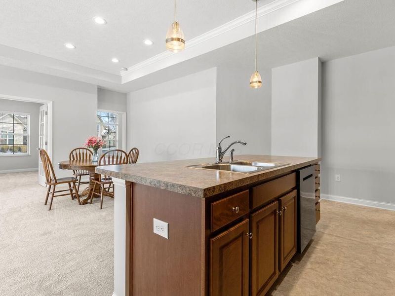 310 Stoneshire Loop, Pataskala, OH 43062 Photo 12