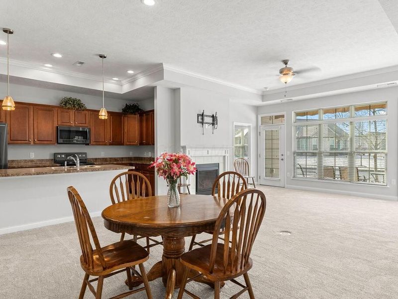 310 Stoneshire Loop, Pataskala, OH 43062 Photo 8