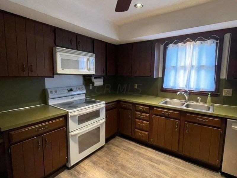 10555 Lockbourne Eastern Road, Ashville, OH 43103 Photo 9