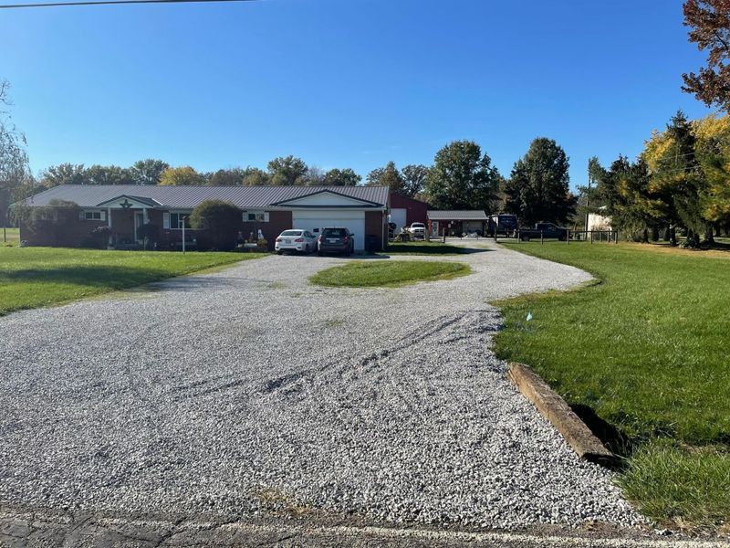 10621 Lockbourne Eastern Road, Ashville, OH 43103 Photo 1