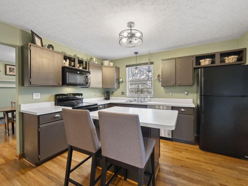 4294 Demorest Road, Grove City, OH 43123 Photo 8