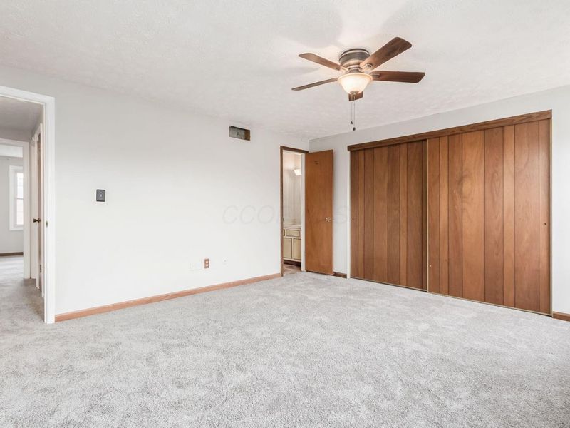 634 Dlyn Street, Columbus, OH 43228 Photo 21