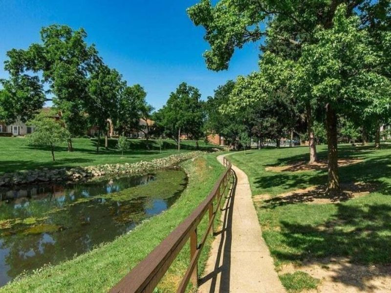 634 Dlyn Street, Columbus, OH 43228 Photo 30