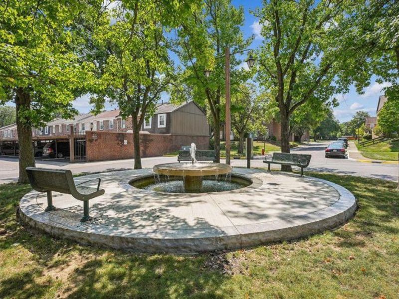 634 Dlyn Street, Columbus, OH 43228 Photo 37