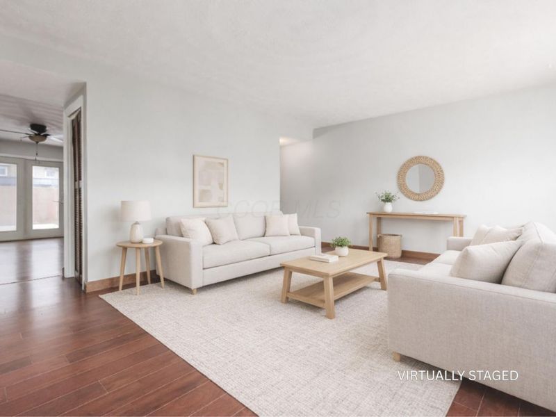 634 Dlyn Street, Columbus, OH 43228 Photo 6