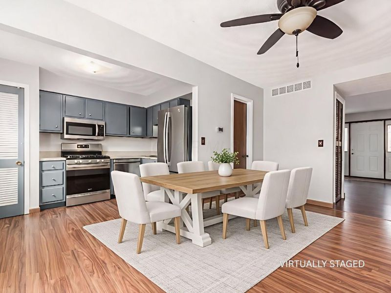 634 Dlyn Street, Columbus, OH 43228 Photo 9