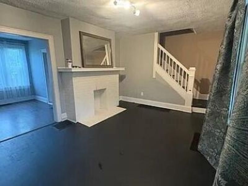 513 E Jenkins Avenue , Columbus, OH 43207 Photo 2