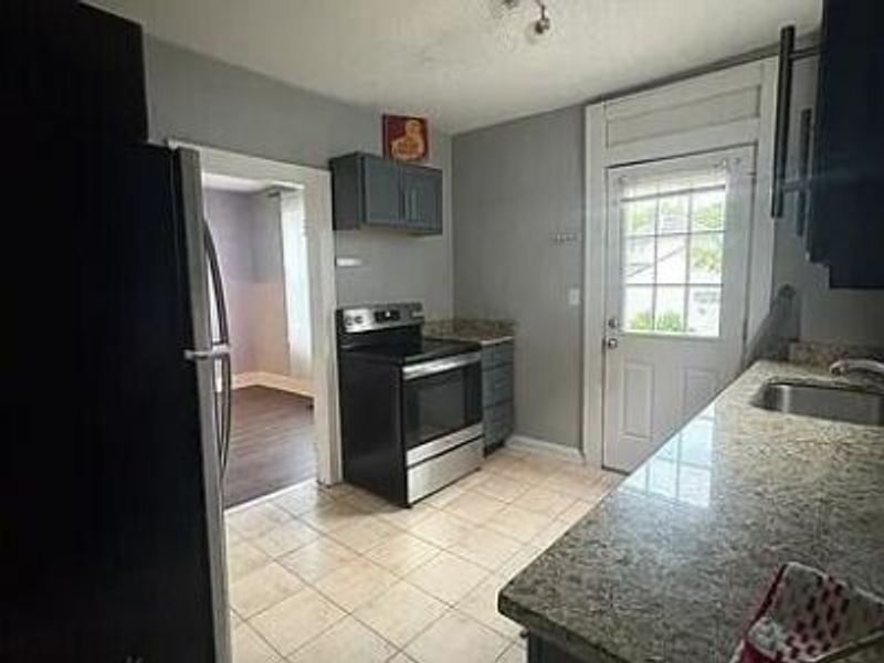 513 E Jenkins Avenue , Columbus, OH 43207 Photo 5