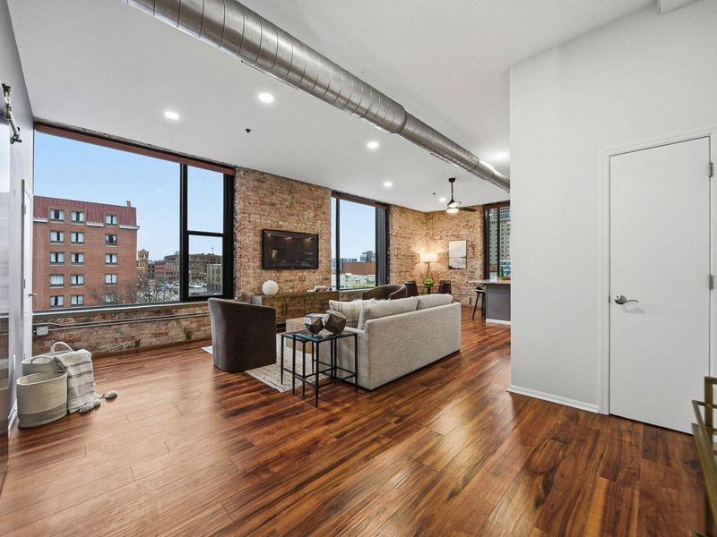 78 E Chestnut Street, Unit 404, Columbus, OH 43215 Photo 16