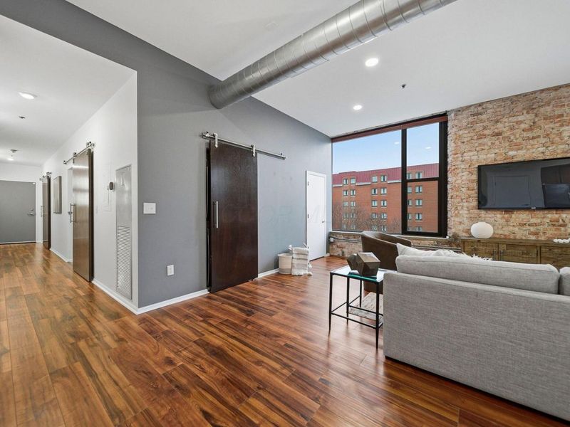 78 E Chestnut Street, Unit 404, Columbus, OH 43215 Photo 17