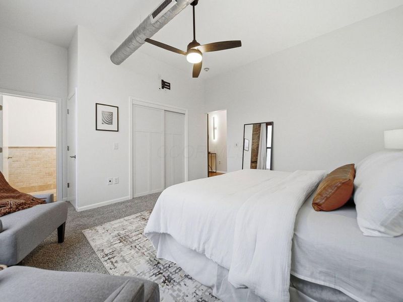 78 E Chestnut Street, Unit 404, Columbus, OH 43215 Photo 6