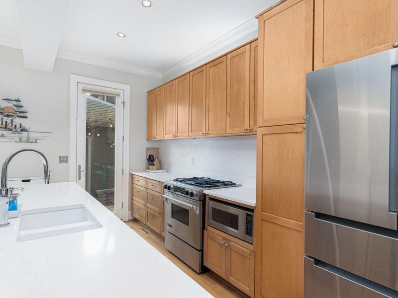 308 Jackson Street, Columbus, OH 43206 Photo 12