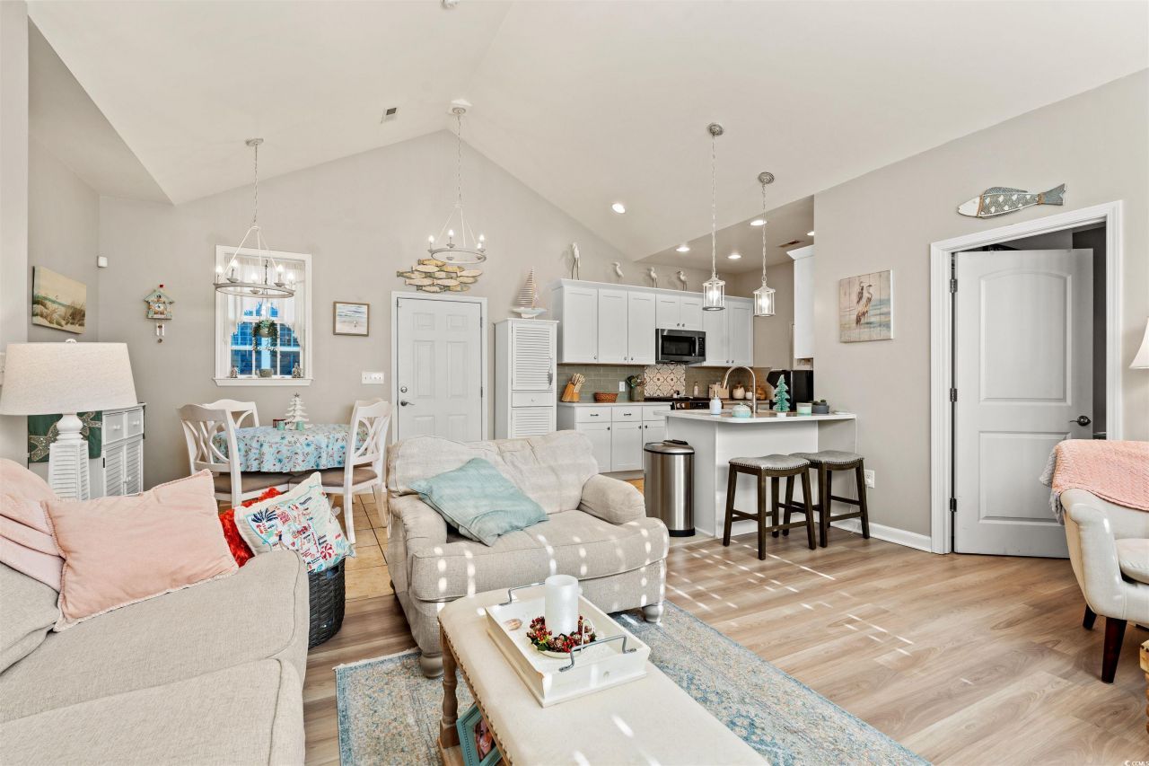 4343 Grande Harbour Blvd. Photo 6