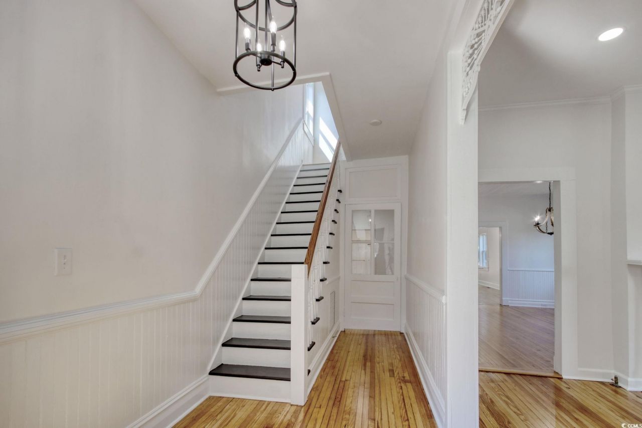 1209 Prince St. Photo 4