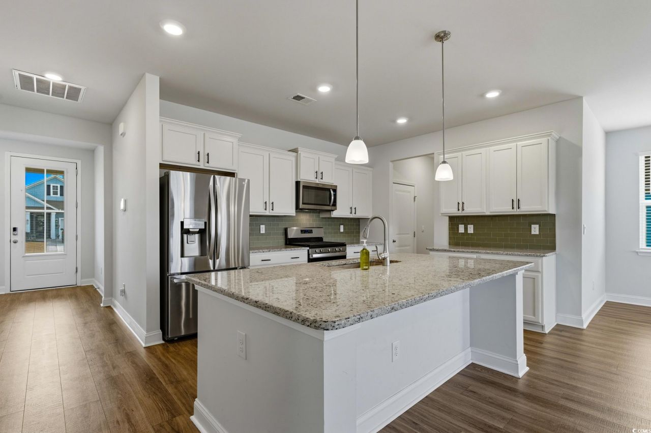 3083 Gillham Loop Photo 10