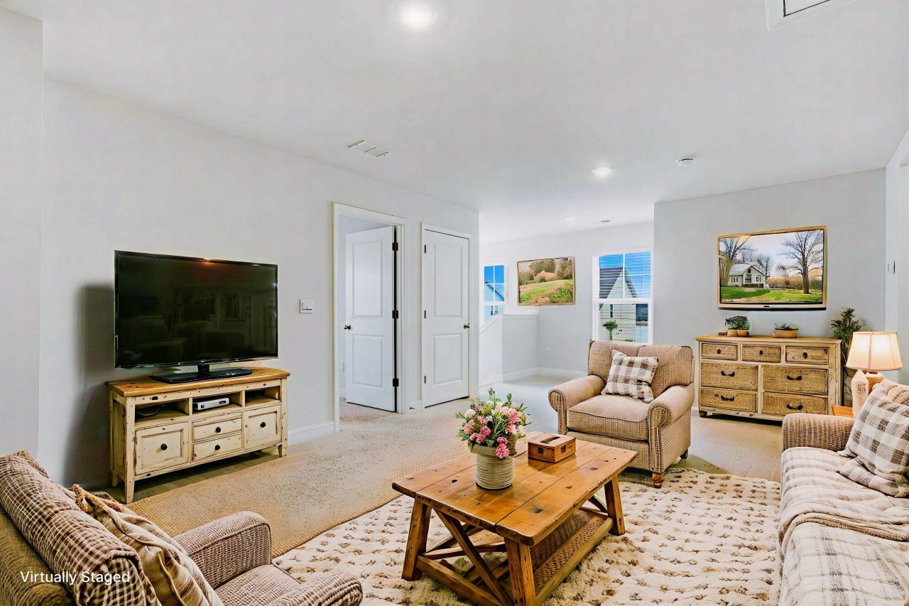 3083 Gillham Loop Photo 25