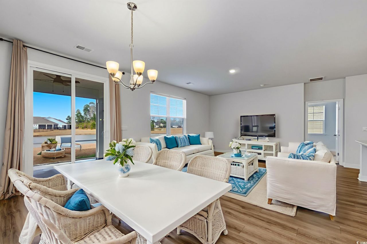 3083 Gillham Loop Photo 6