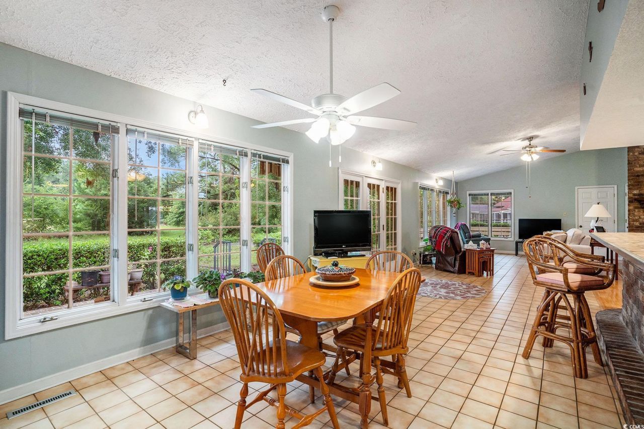 1422 Crooked Pine Dr. Photo 16