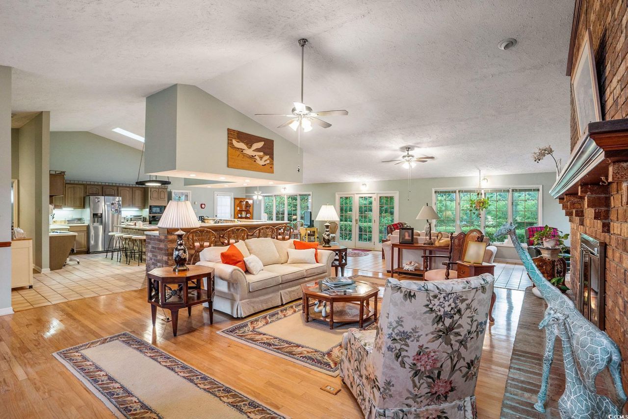 1422 Crooked Pine Dr. Photo 7