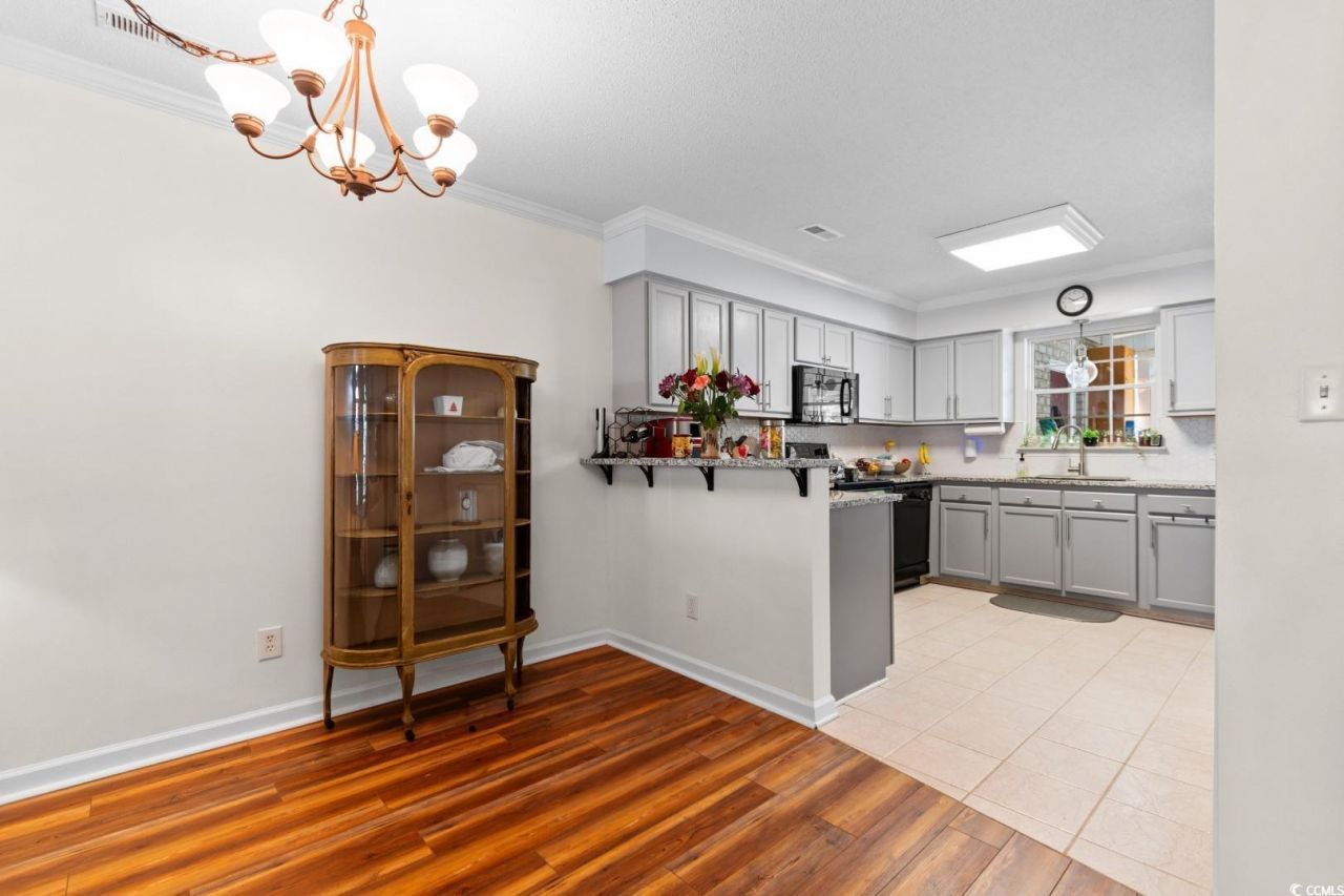 3904 Tybre Downs Circle Photo 9