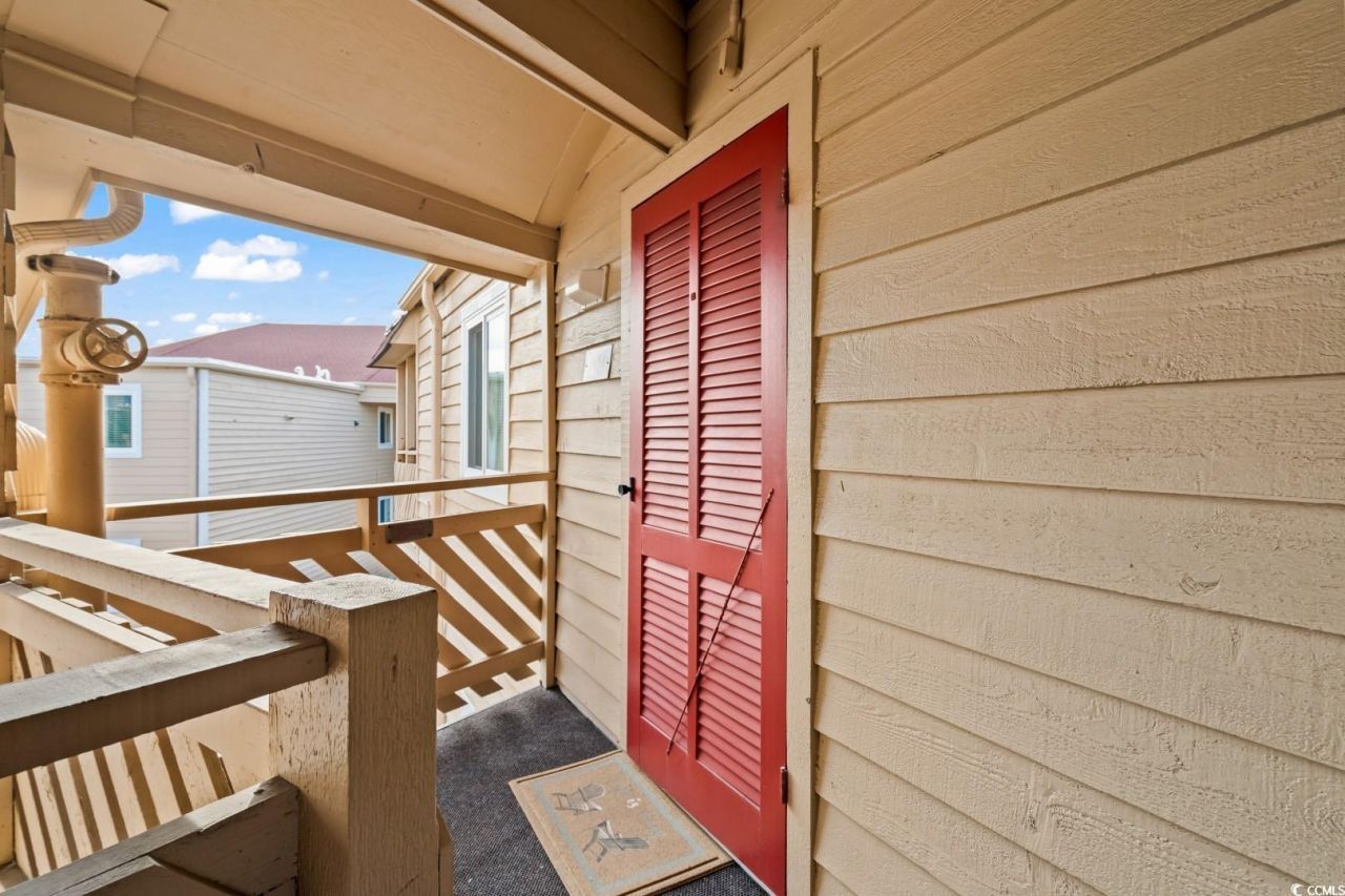 609 Hillside Dr. S Photo 3