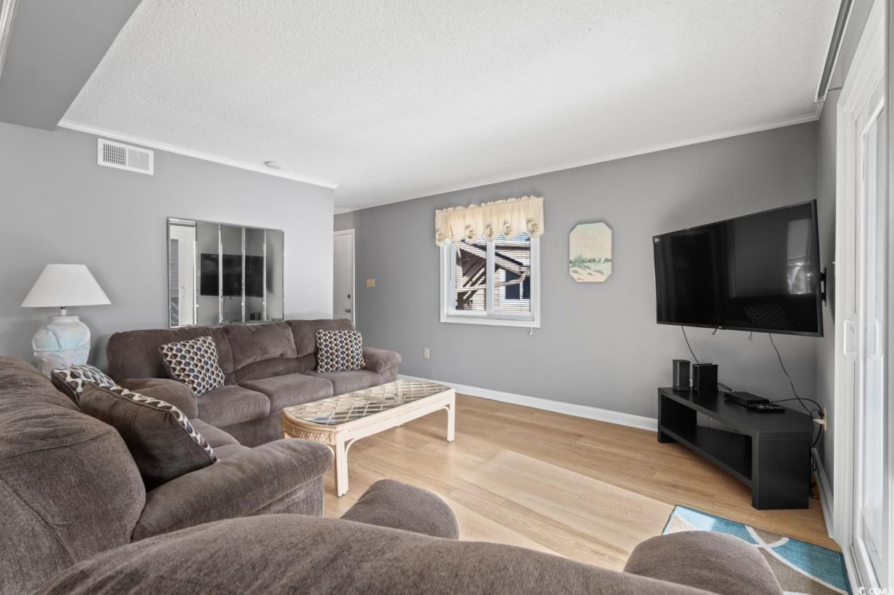 609 Hillside Dr. S Photo 7