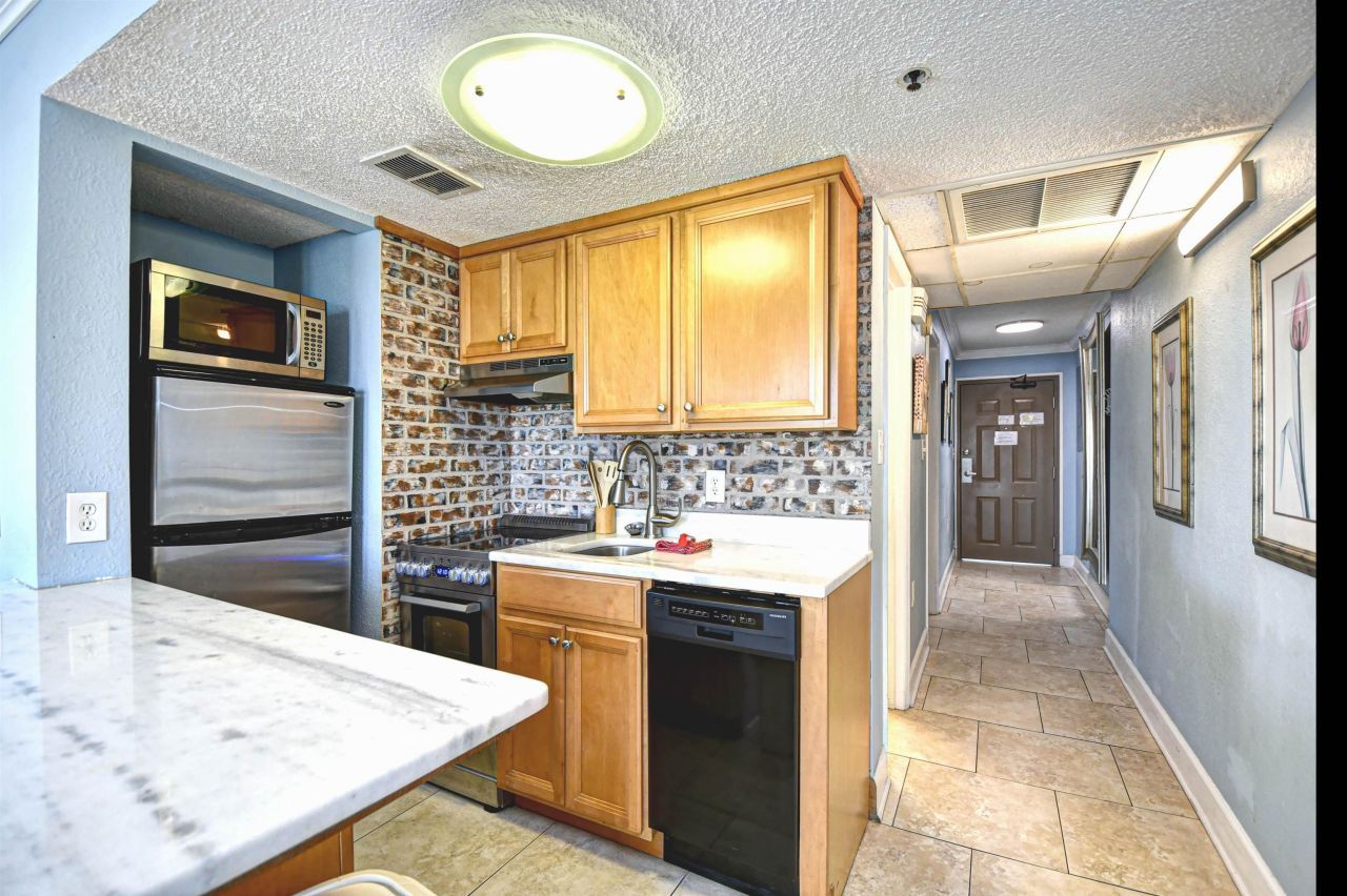 2310 N Ocean Blvd. Photo 8