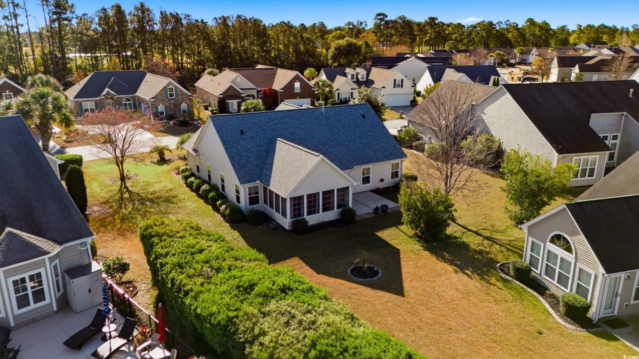 352 Highfield Loop Photo 35