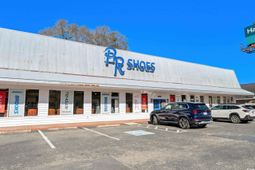 10589 N Kings Highway photo 4