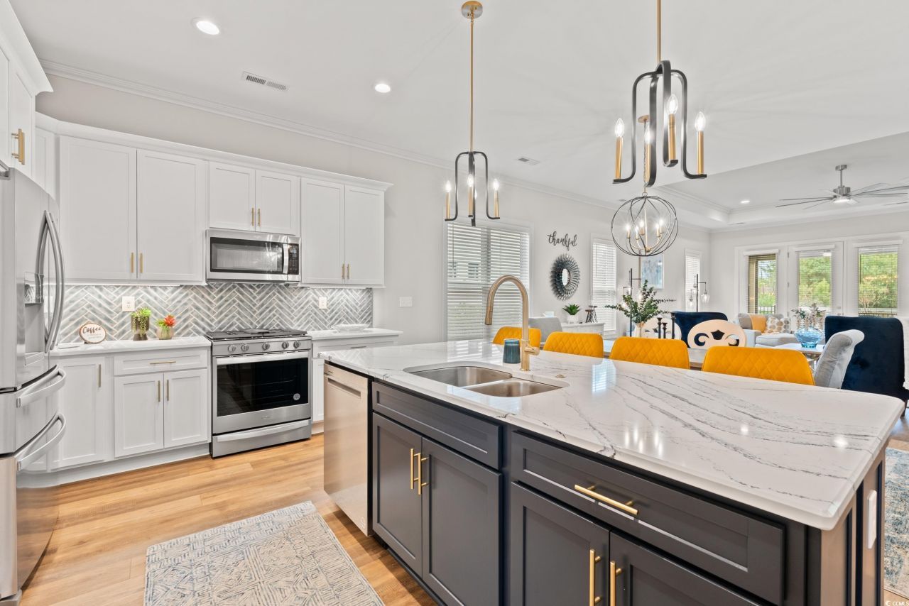 8338 Cape Dutch Loop Photo 5