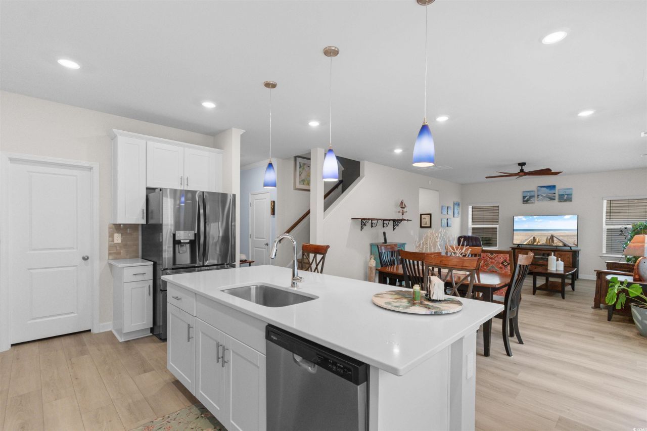 4059 Bayhill St. Photo 7