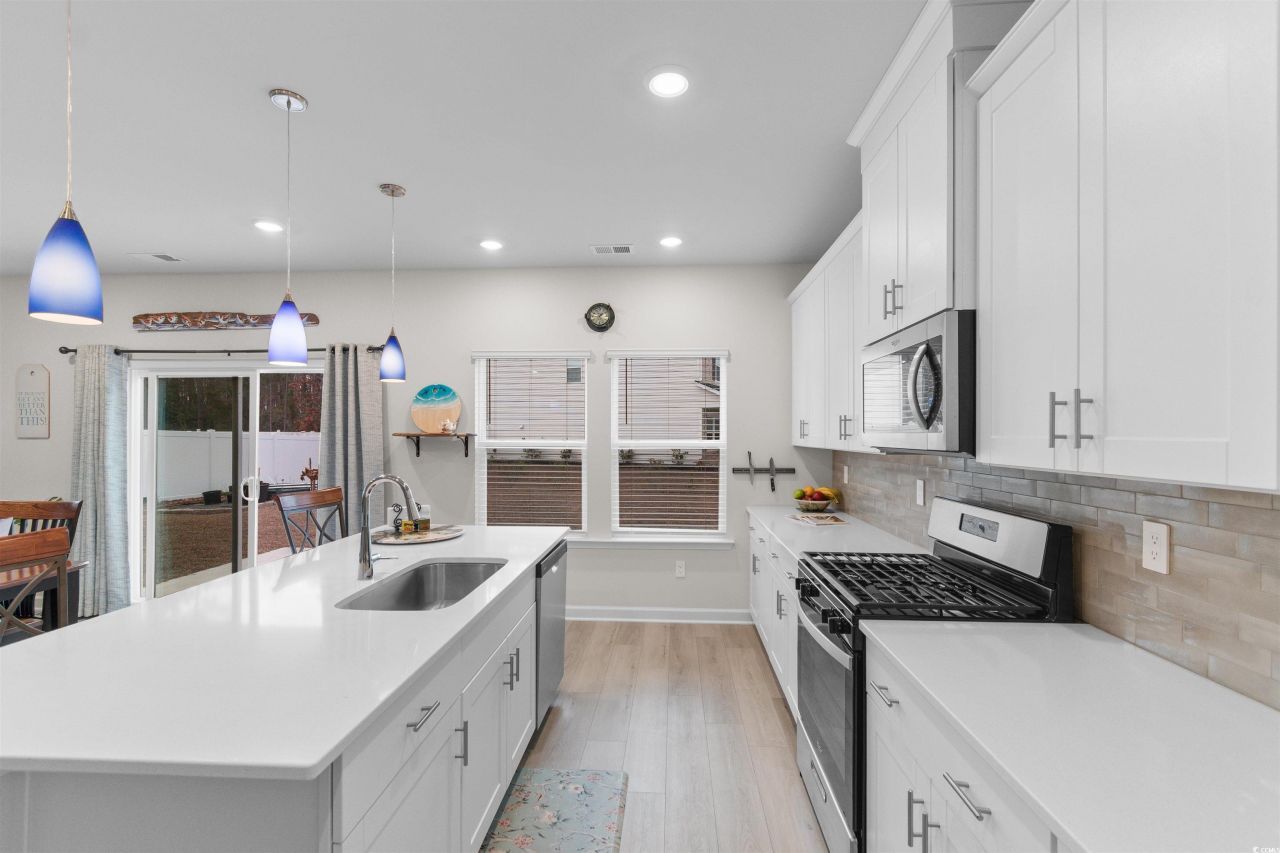 4059 Bayhill St. Photo 9