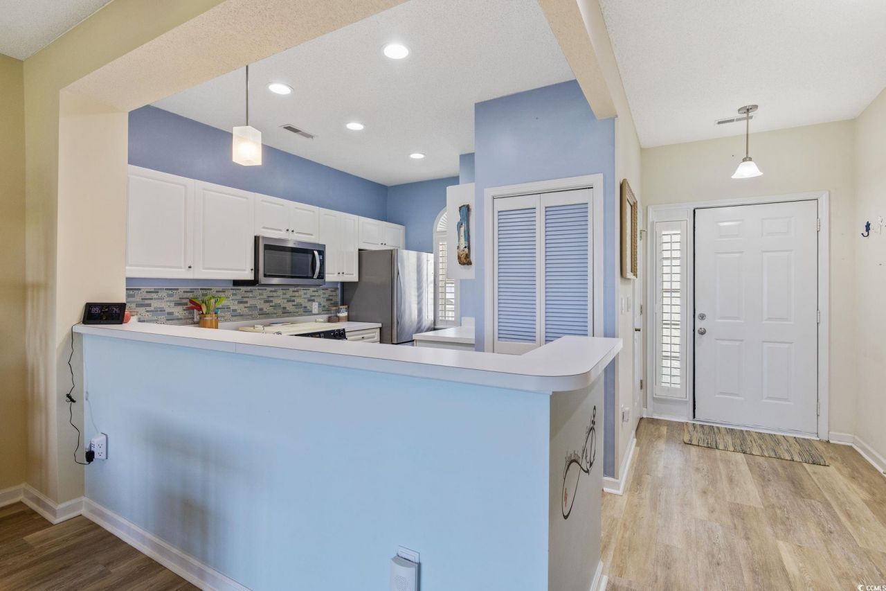 4430 Turtle Ln. Photo 7