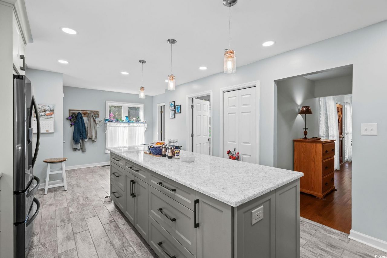 528 George Washington Trail Photo 12