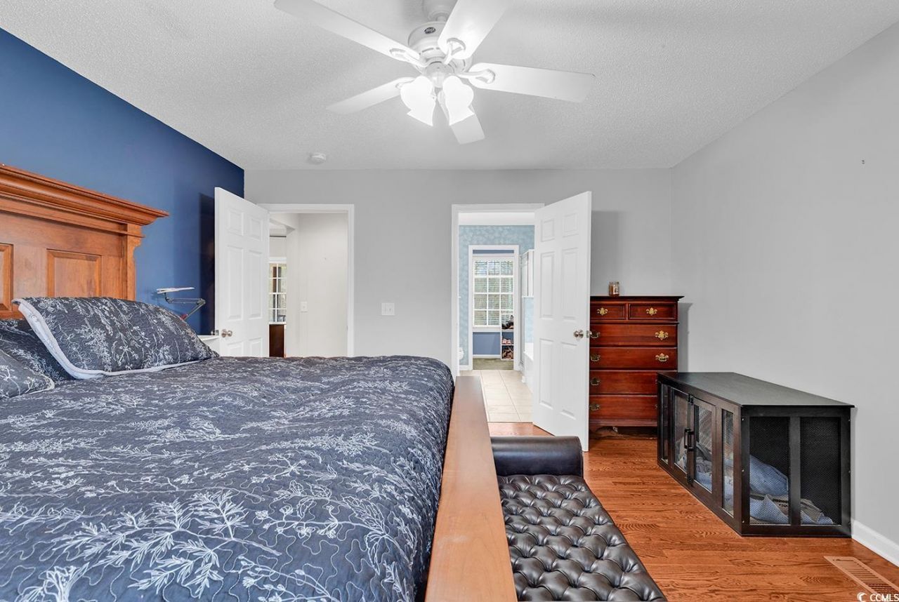 1870 Gray Oaks Dr. Photo 11