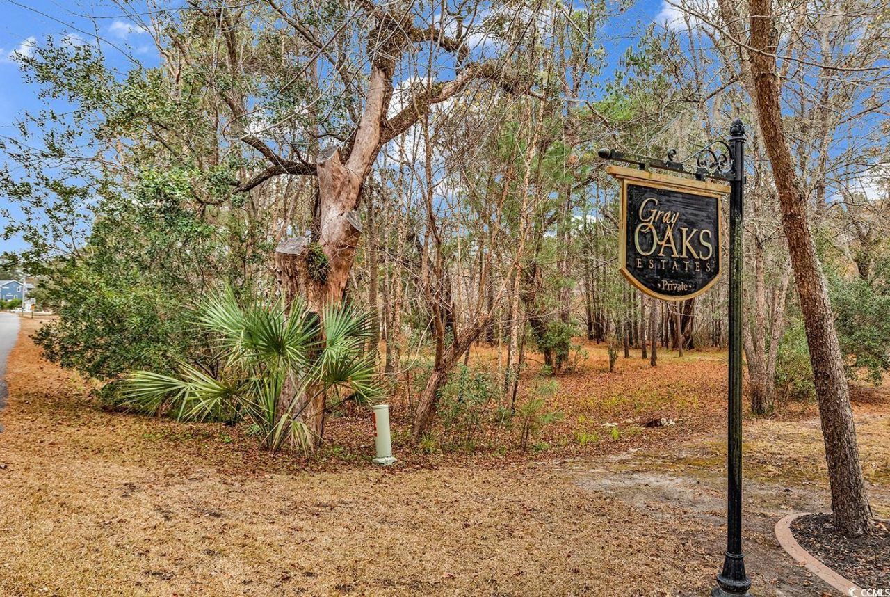 1870 Gray Oaks Dr. Photo 40