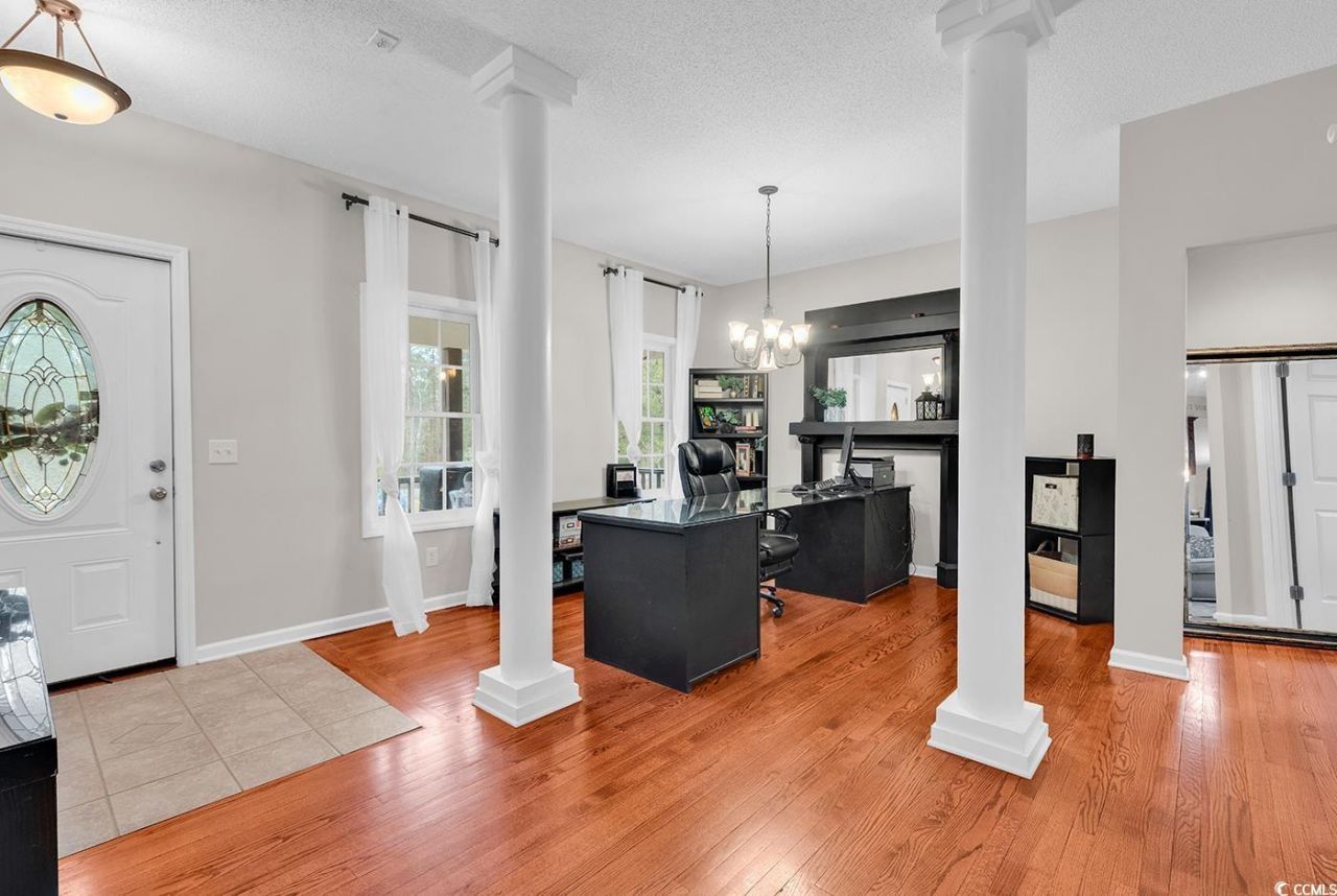 1870 Gray Oaks Dr. Photo 6