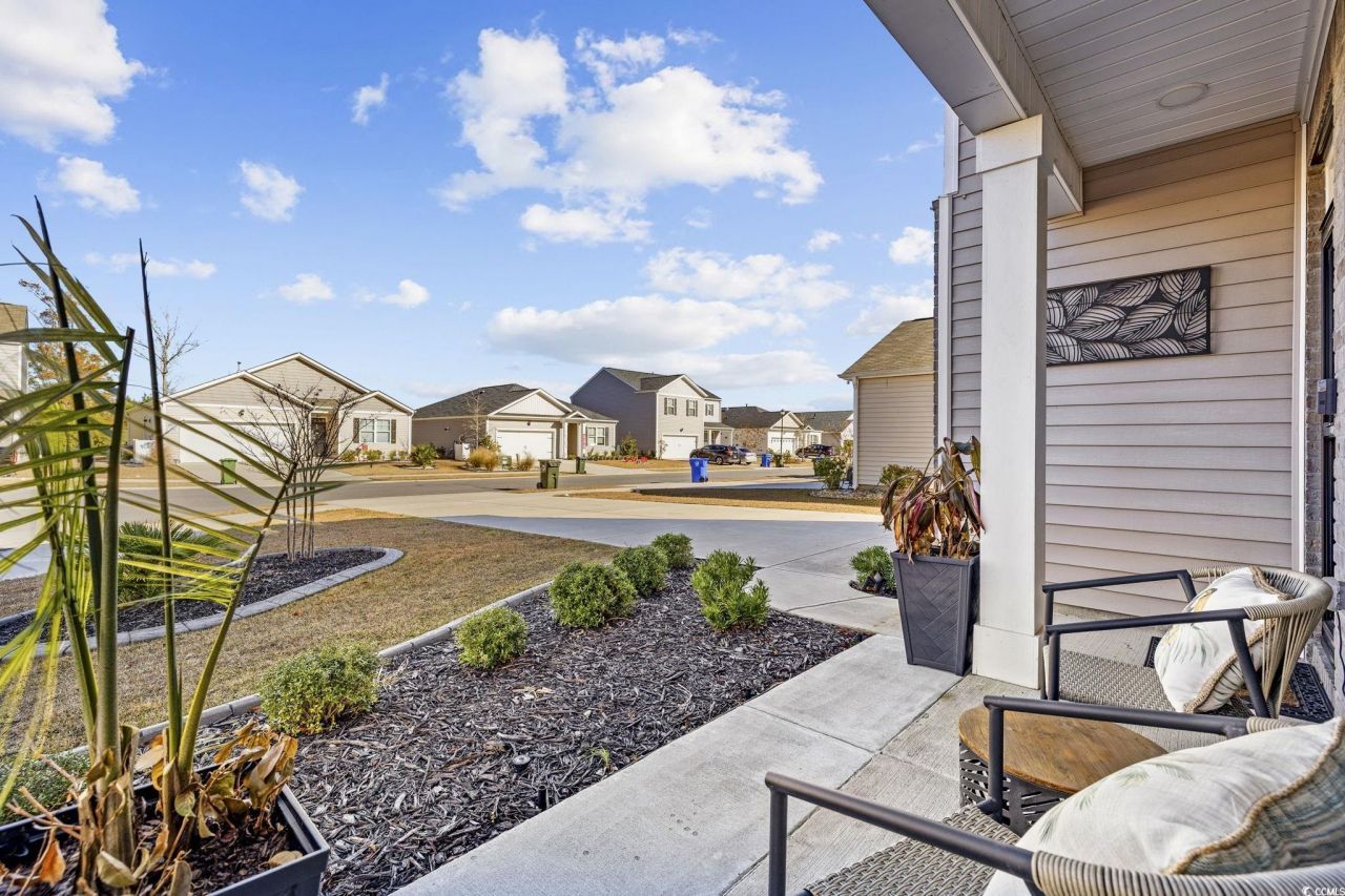 2933 Pegasus Place Photo 4