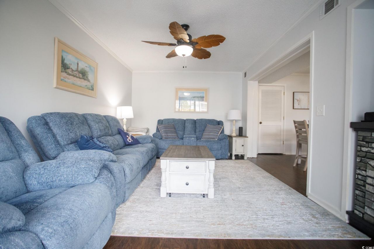 305 N Hillside Dr. Photo 7