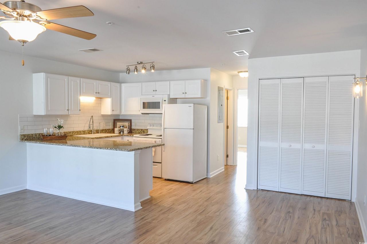 510 Fairwood Lakes Dr. Photo 12