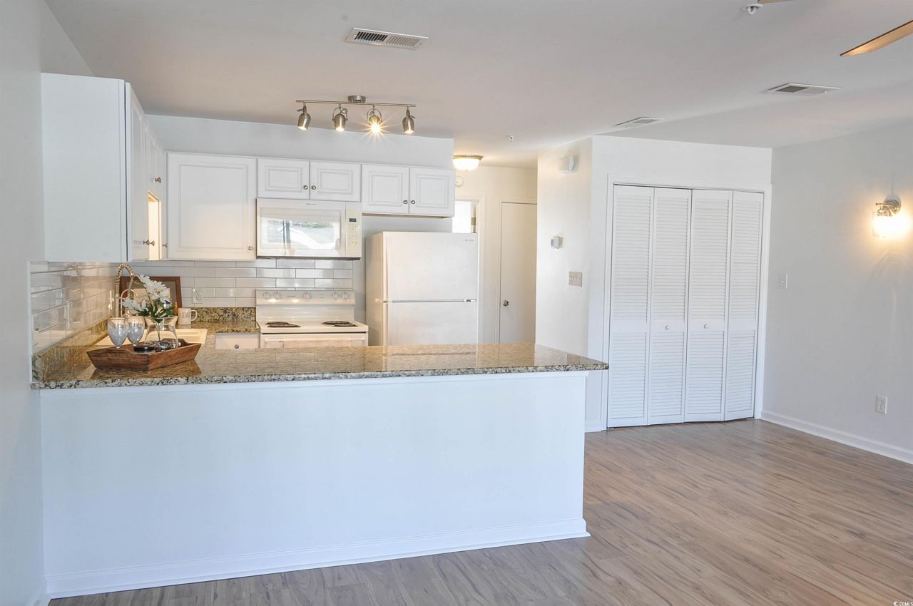 510 Fairwood Lakes Dr. Photo 15