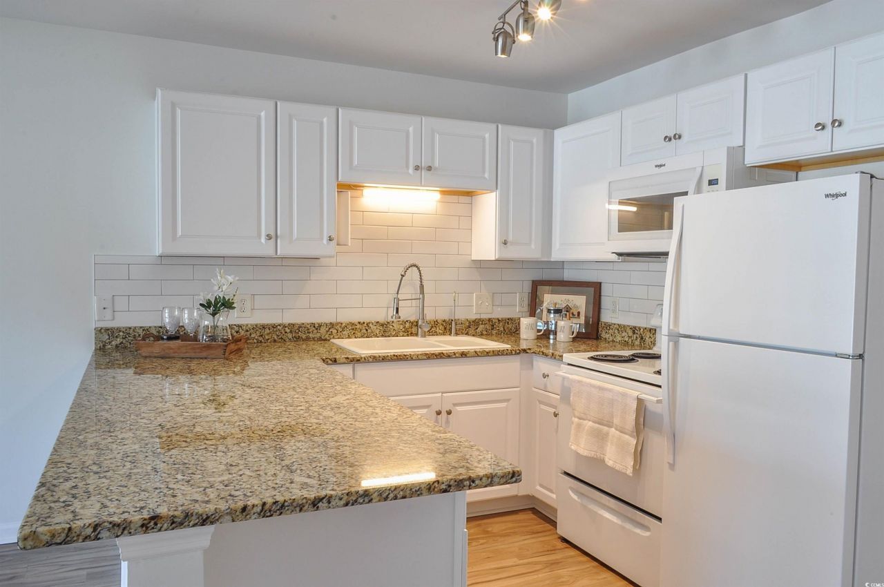 510 Fairwood Lakes Dr. Photo 18