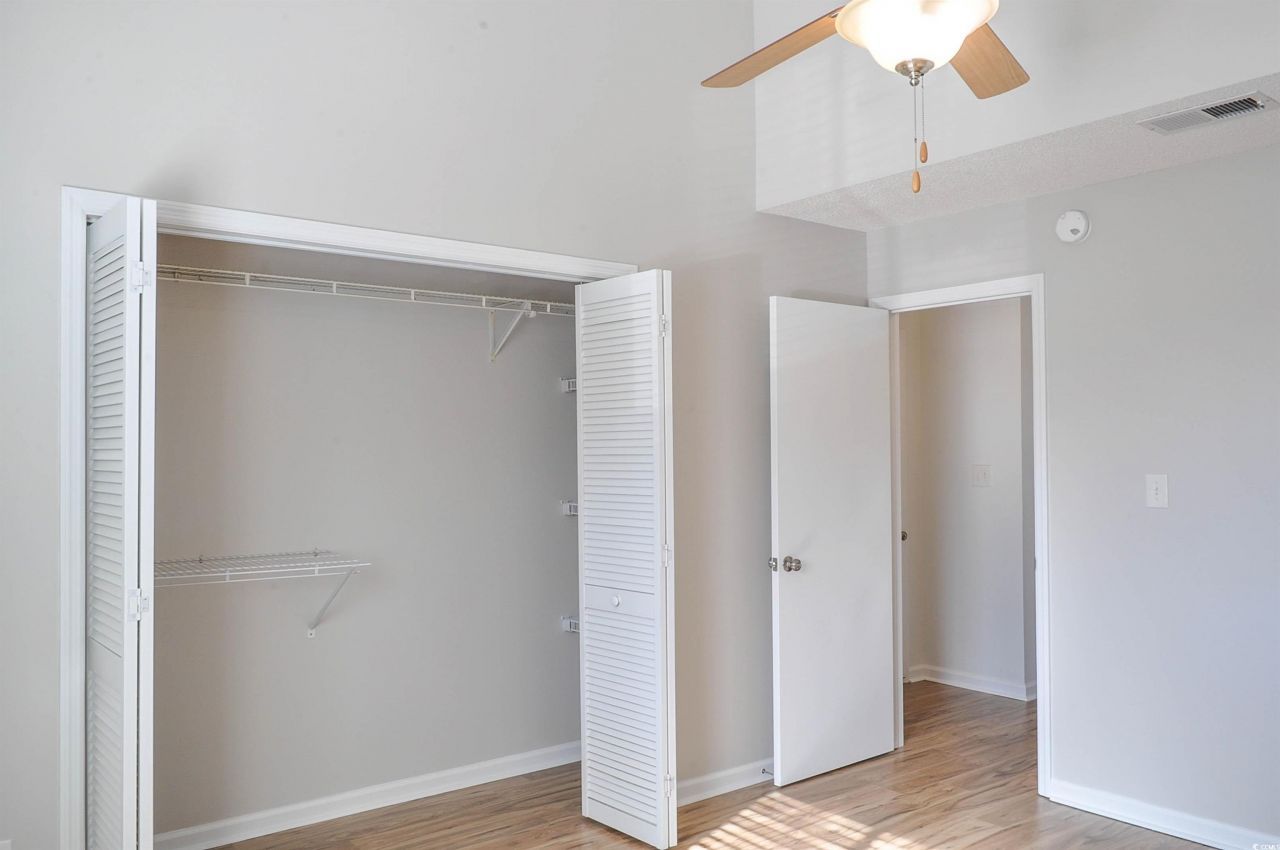 510 Fairwood Lakes Dr. Photo 24