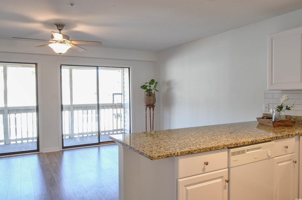 510 Fairwood Lakes Dr. Photo 7