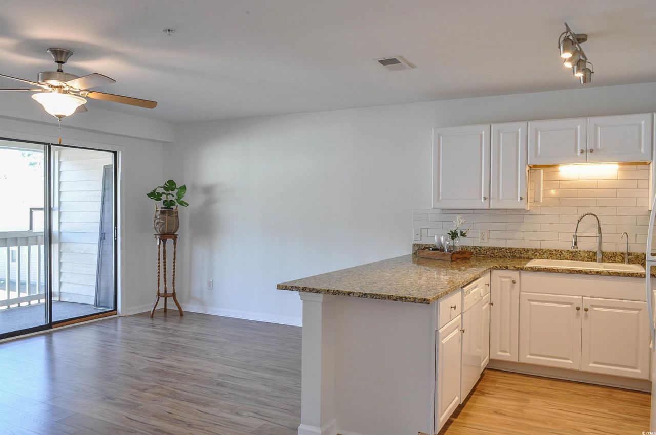 510 Fairwood Lakes Dr. Photo 8