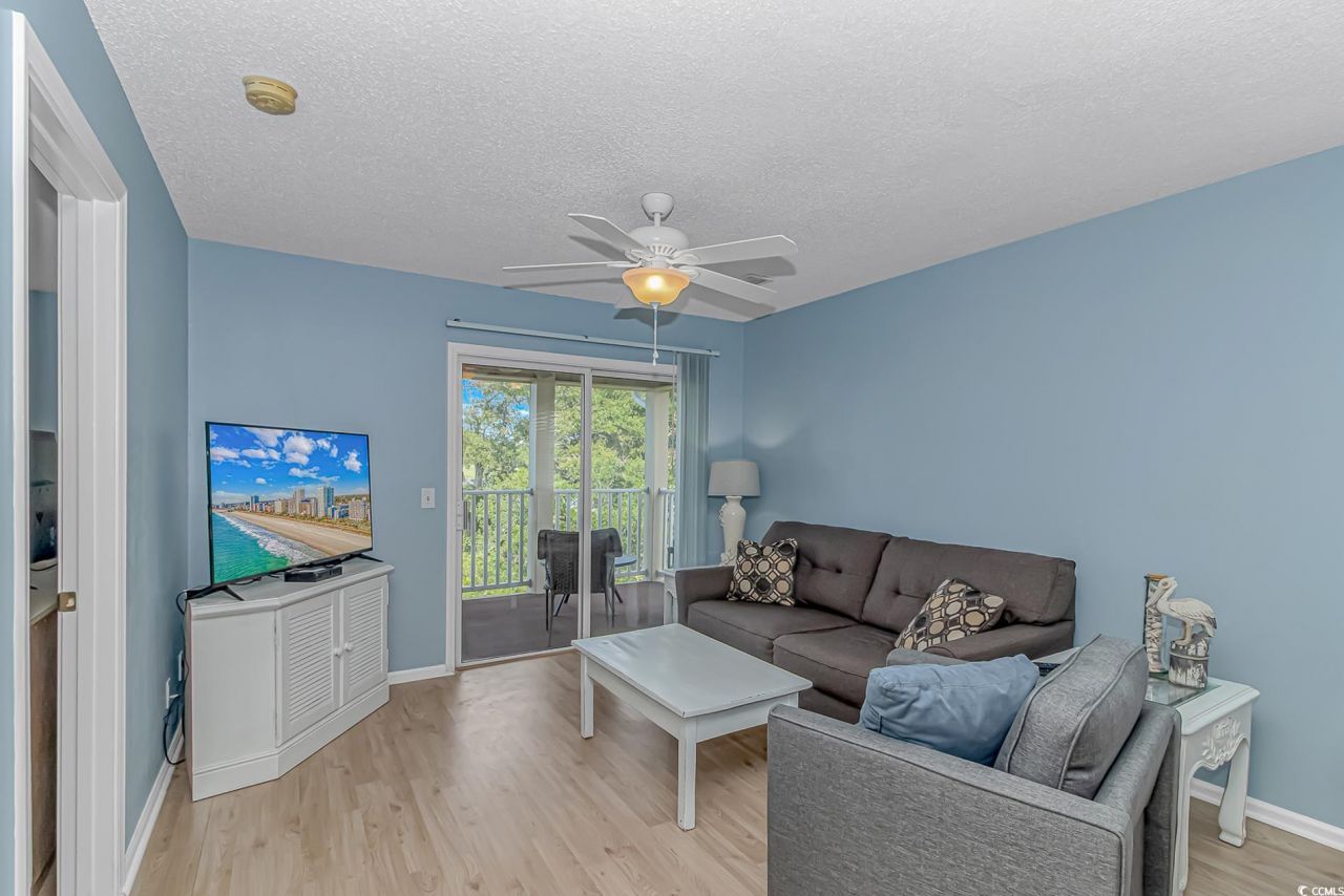 1900 Duffy St. Photo 14